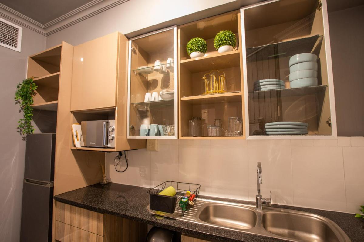 2 Sleeper With King Bed At Point Waterfront Apartment *
