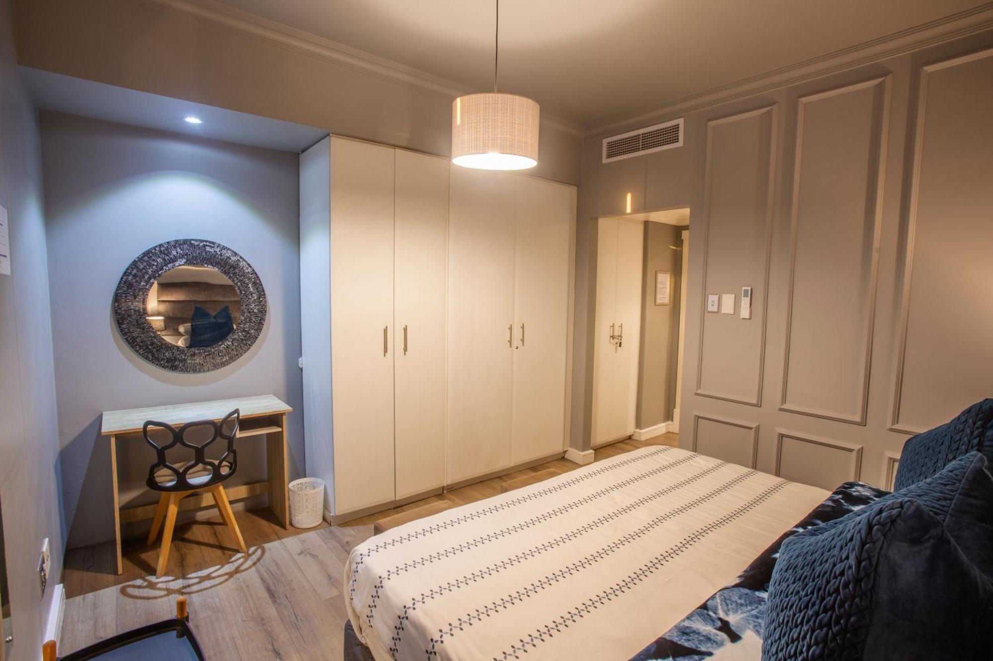 Apartment 2 Sleeper With King Bed At Point Waterfront Durban